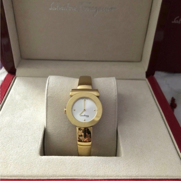 Salvatore Ferragamo watch - Picture 3 of 5